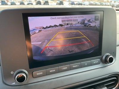 2022 Hyundai KONA SEL