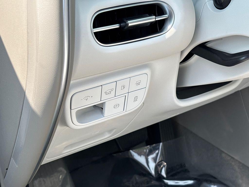 2026 Hyundai PALISADE HYBRID SEL Premium 8 Passenger