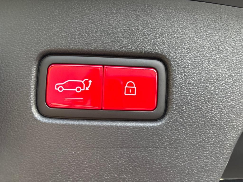2027 Hyundai PALISADE SEL 7 Passenger