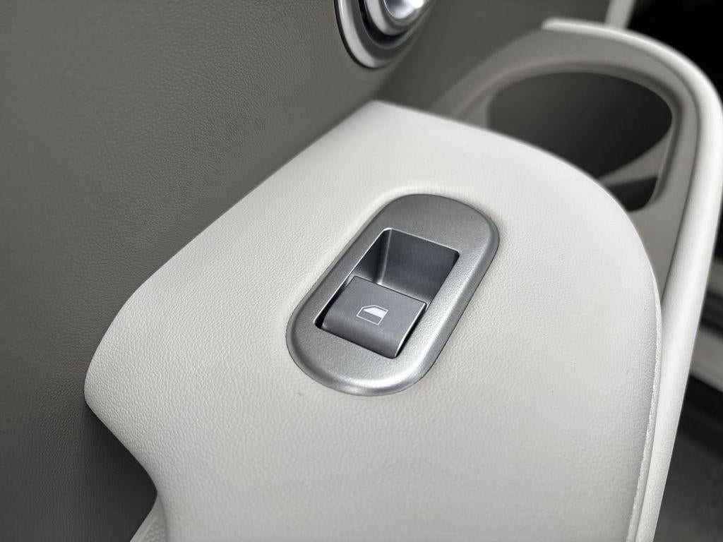 2026 Hyundai PALISADE HYBRID SEL 8 Passenger