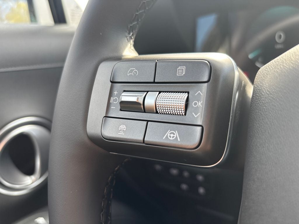2026 Hyundai PALISADE HYBRID SEL 8 Passenger