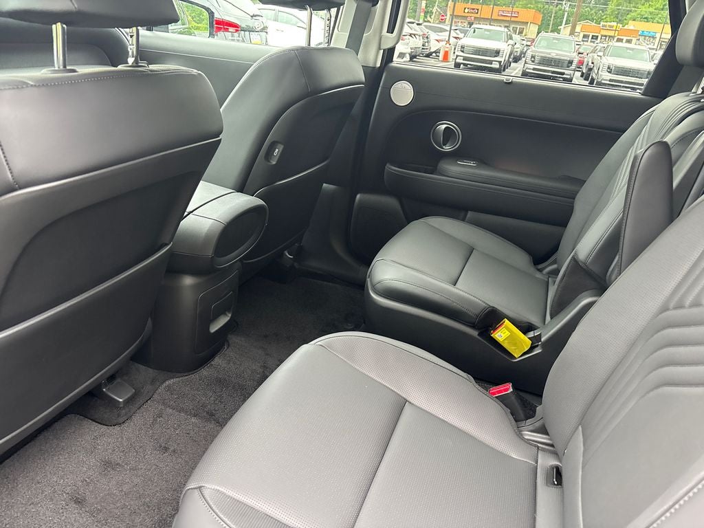 2027 Hyundai PALISADE SEL Premium 7 Passenger