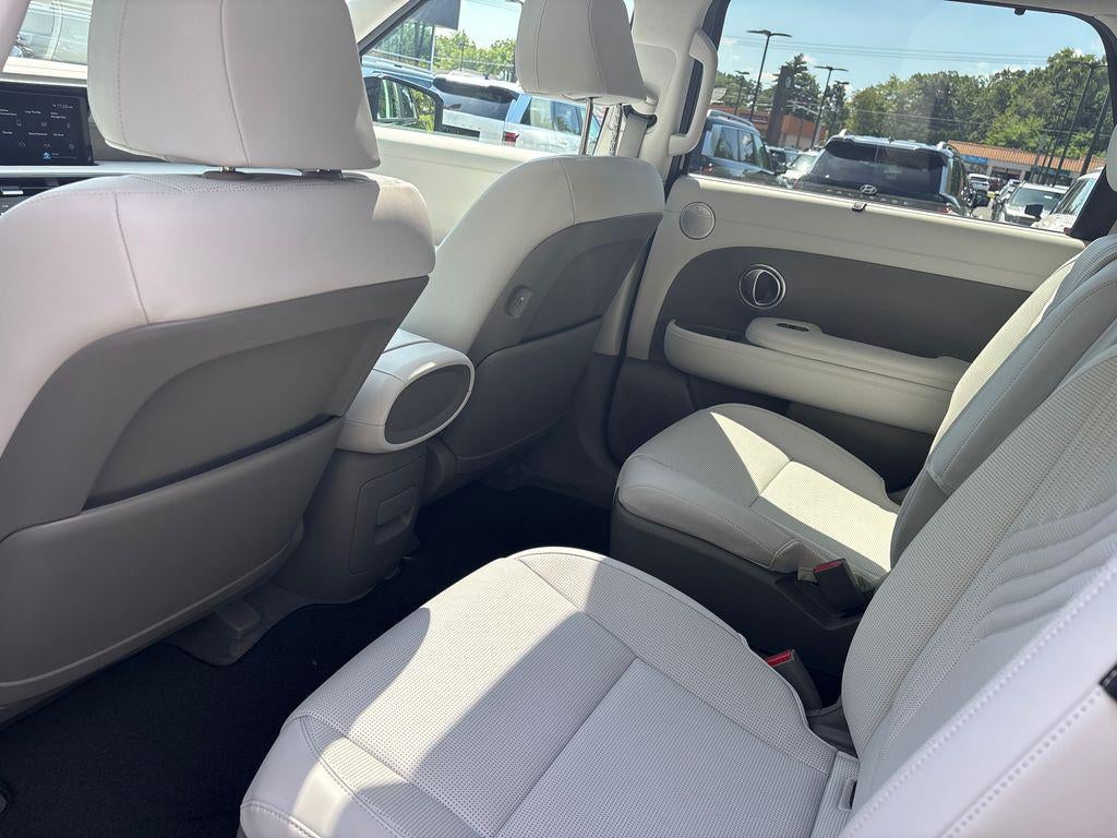 2027 Hyundai PALISADE SEL 7 Passenger