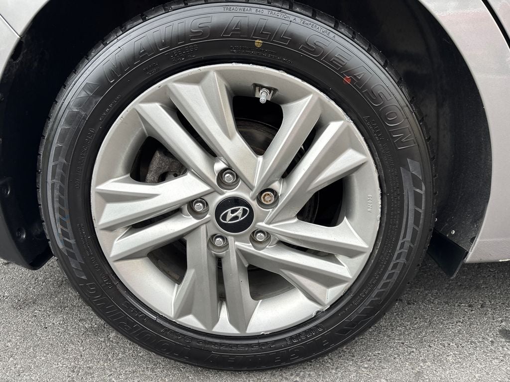 2020 Hyundai Elantra Value Edition - Photo 31