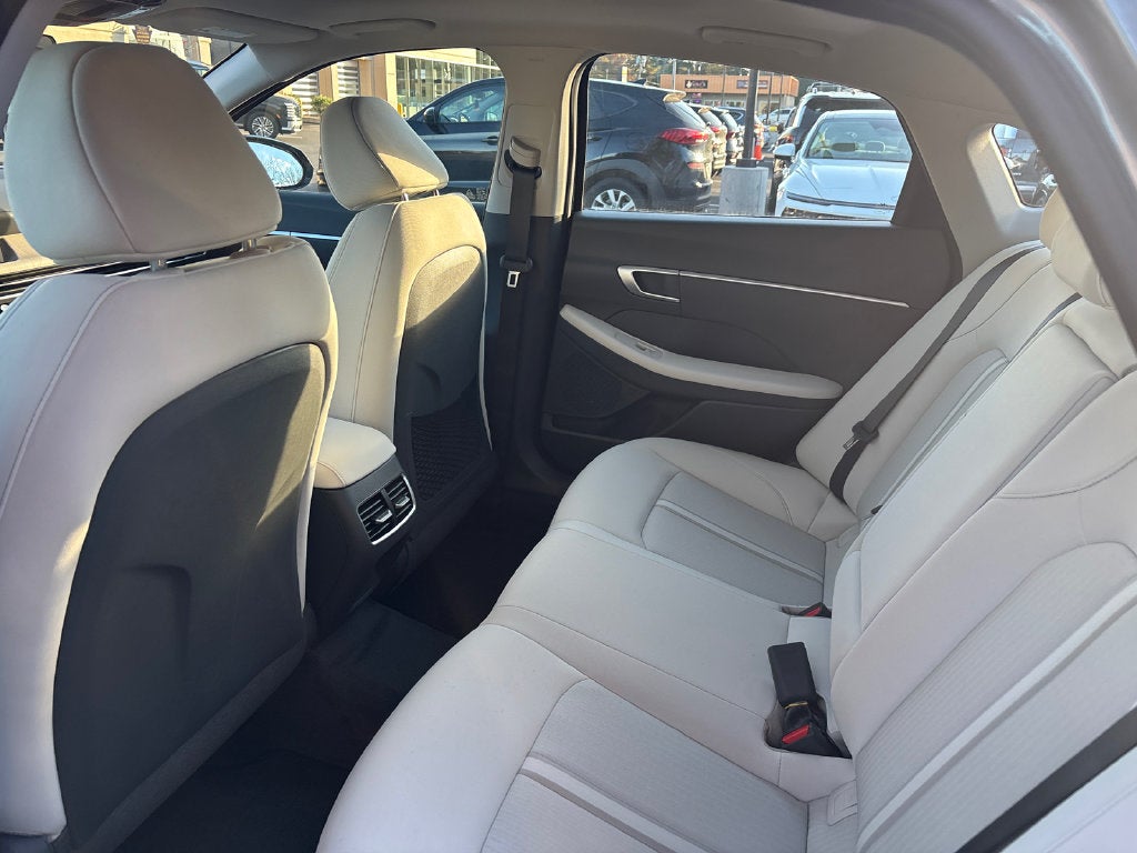 2027 Hyundai SONATA HYBRID SEL