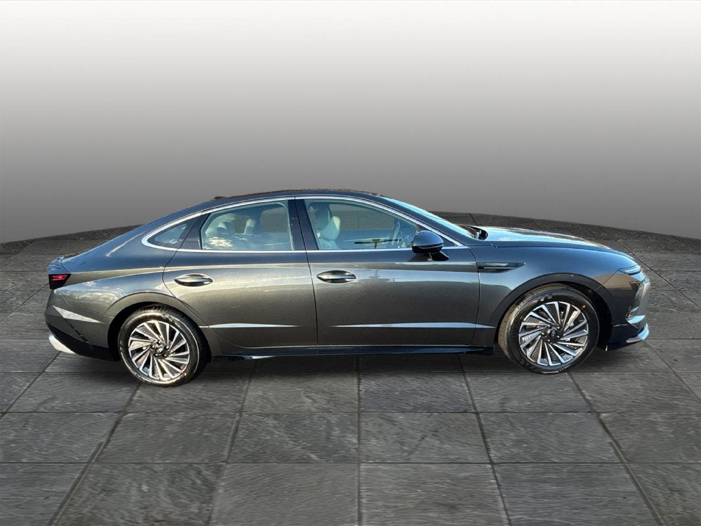 2027 Hyundai SONATA HYBRID SEL