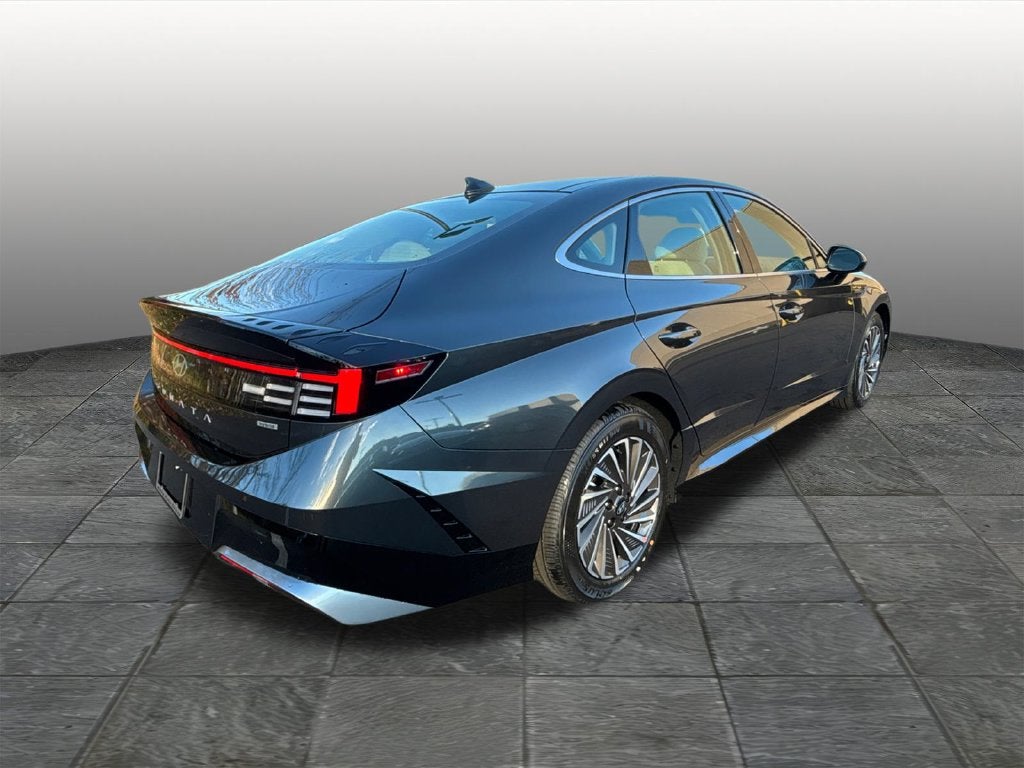 2027 Hyundai SONATA HYBRID SEL