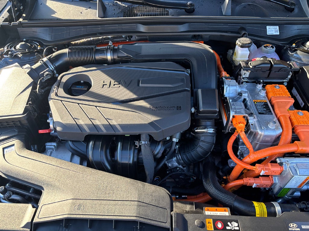 2027 Hyundai SONATA HYBRID SEL