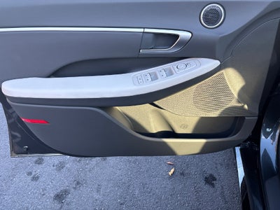 2027 Hyundai SONATA HYBRID SEL
