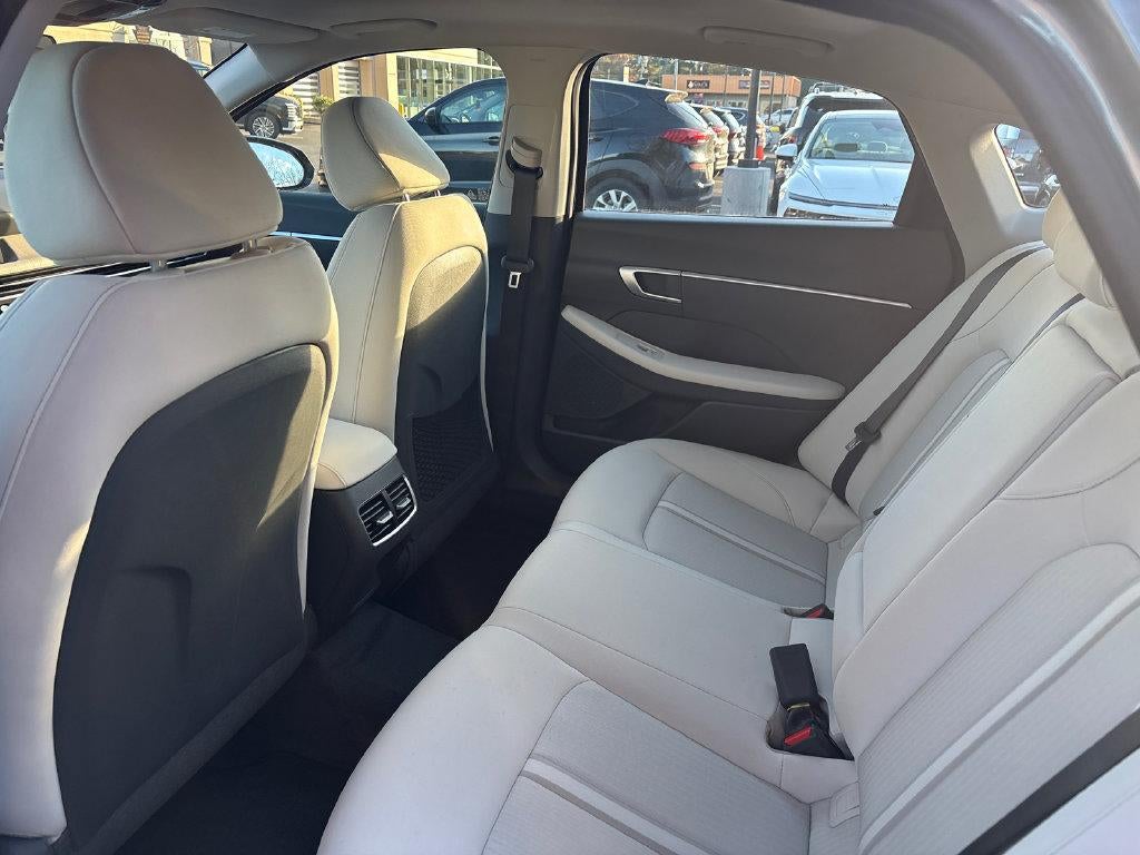 2027 Hyundai SONATA HYBRID SEL