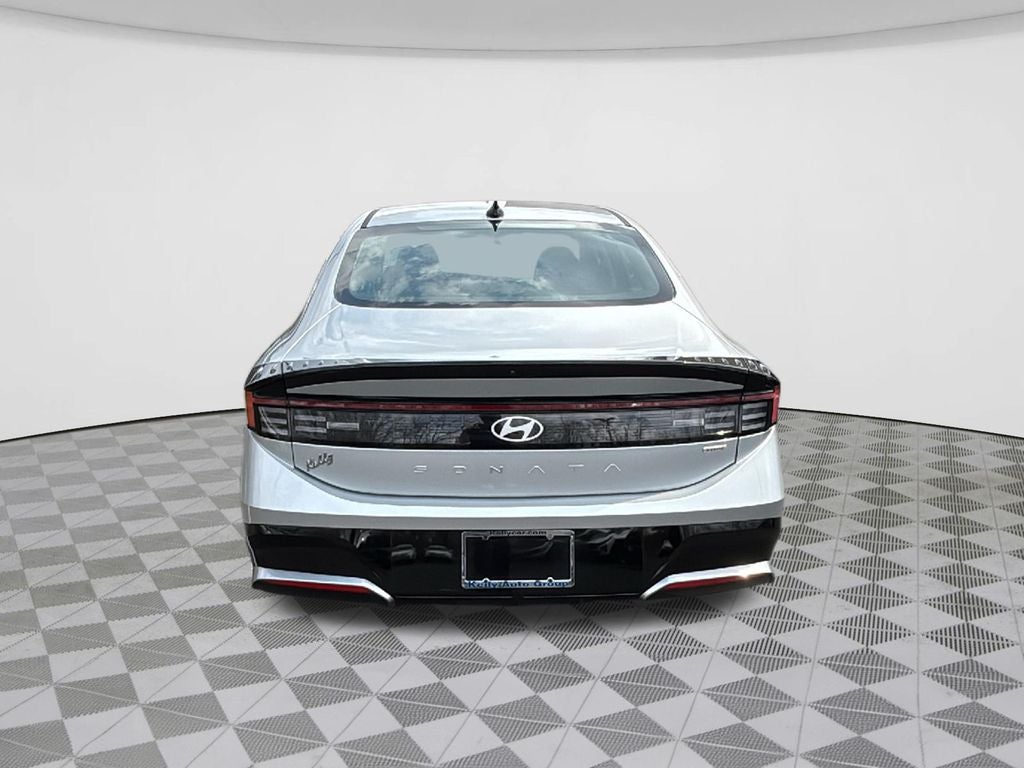 2025 Hyundai SONATA HYBRID SEL