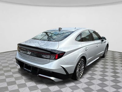 2025 Hyundai SONATA HYBRID SEL