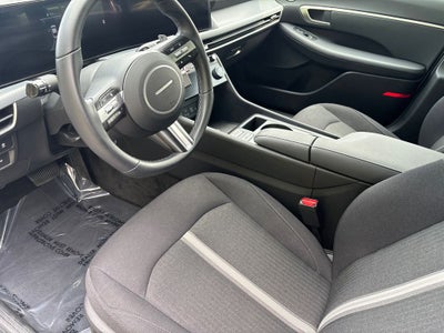 2025 Hyundai SONATA HYBRID SEL