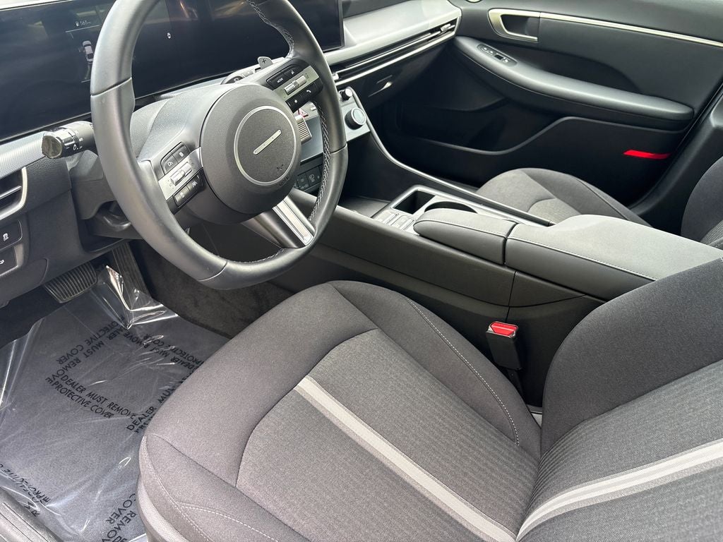 2025 Hyundai SONATA HYBRID SEL