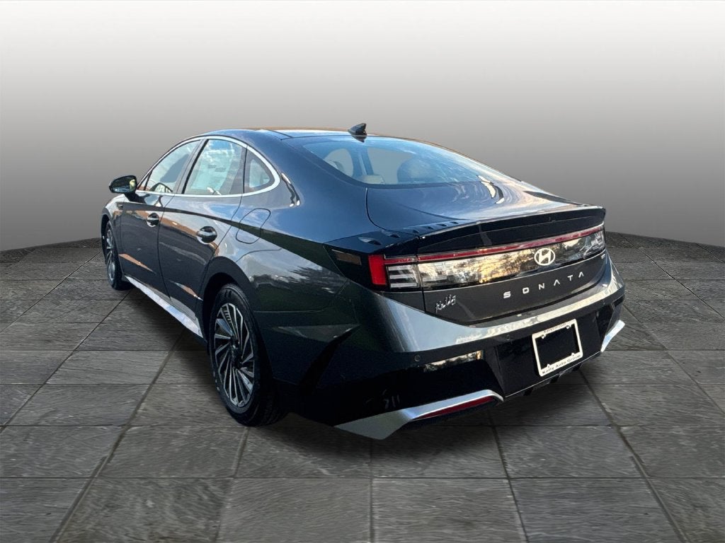 2027 Hyundai SONATA HYBRID Limited