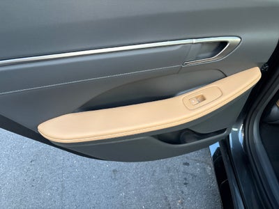 2027 Hyundai SONATA HYBRID Limited