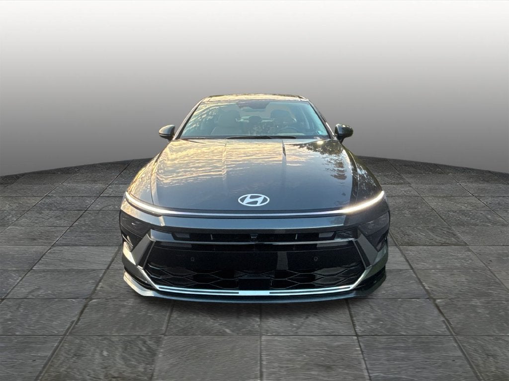2027 Hyundai SONATA HYBRID Limited