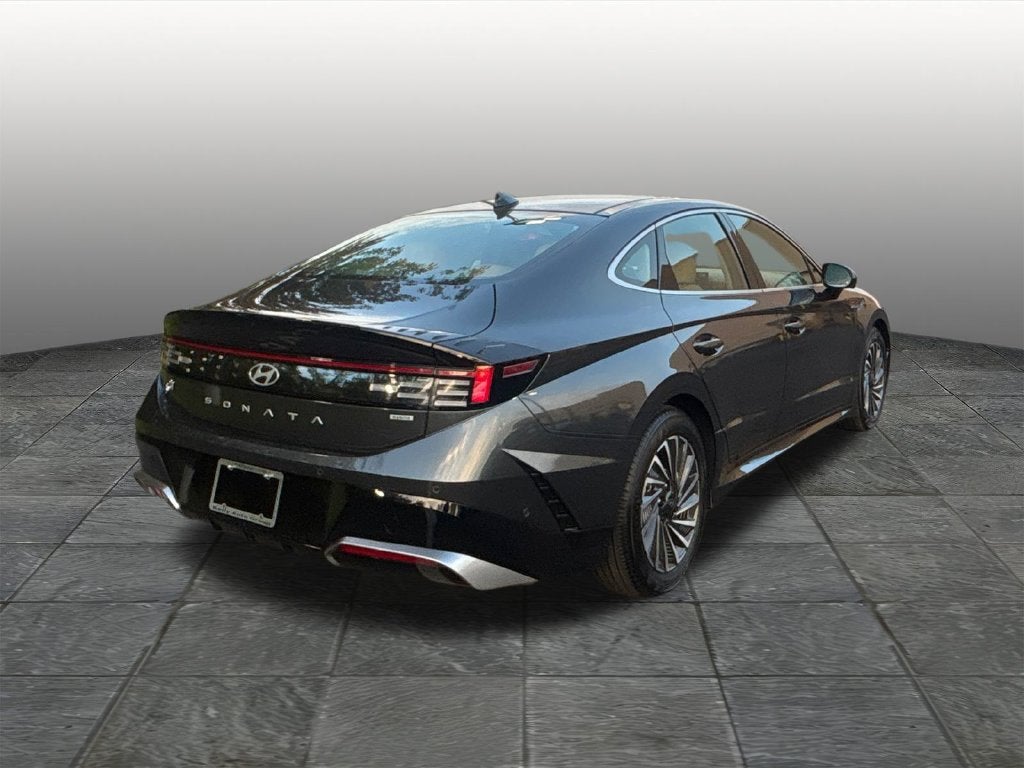 2027 Hyundai SONATA HYBRID Limited