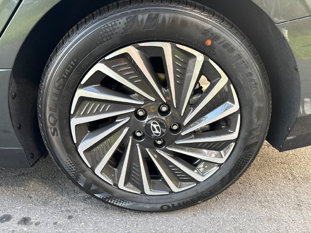 2027 Hyundai SONATA HYBRID Limited