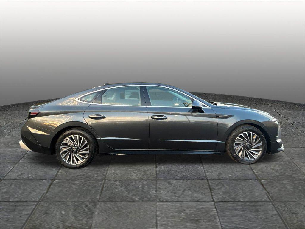 2027 Hyundai SONATA HYBRID Limited