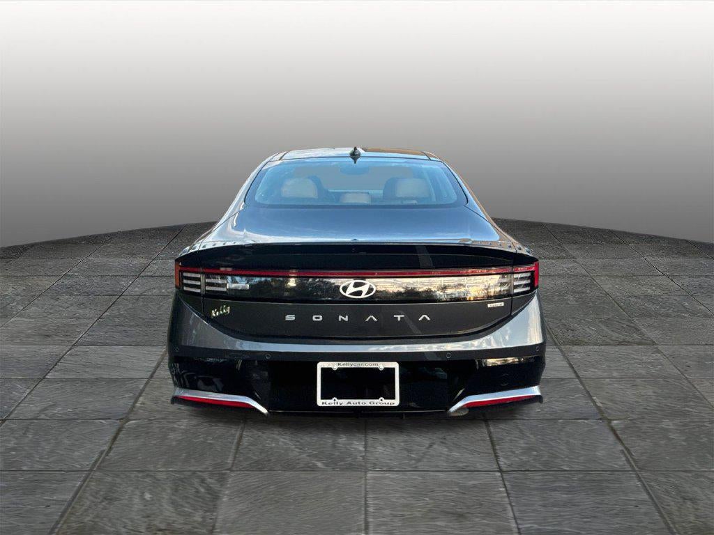 2027 Hyundai SONATA HYBRID Limited