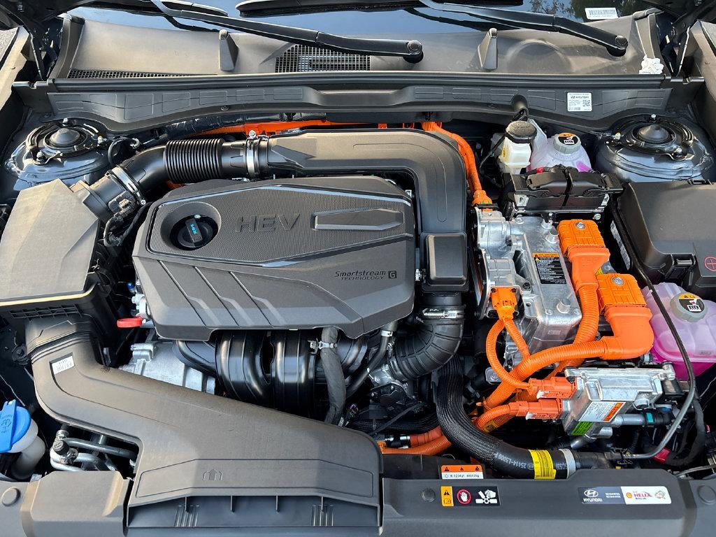 2027 Hyundai SONATA HYBRID Limited