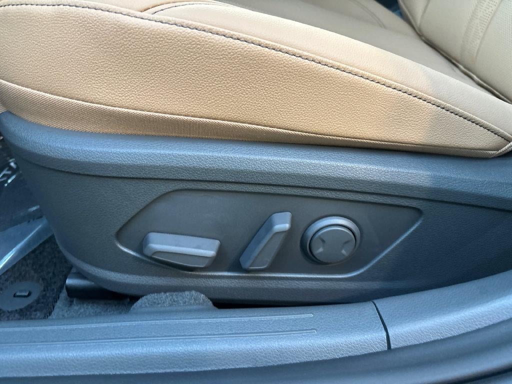 2027 Hyundai SONATA HYBRID Limited