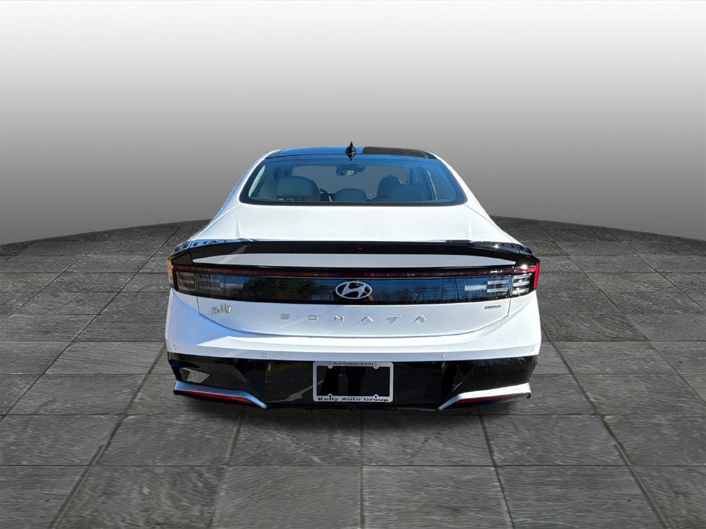 2027 Hyundai SONATA HYBRID Limited