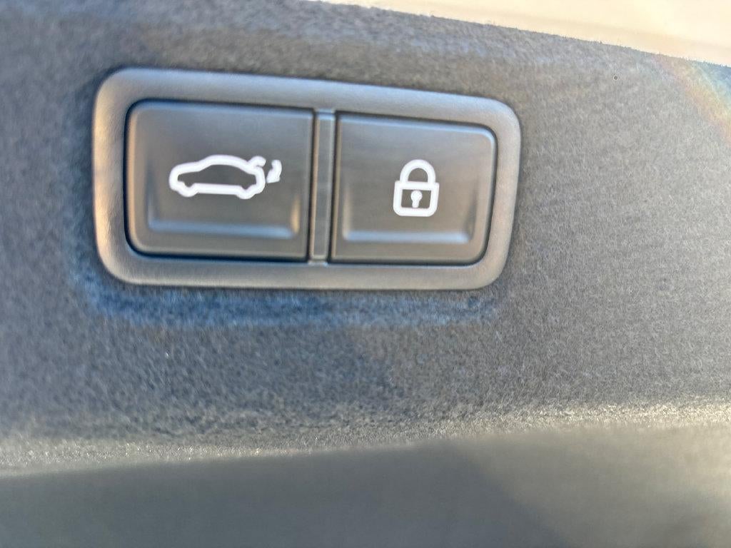 2027 Hyundai SONATA HYBRID Limited