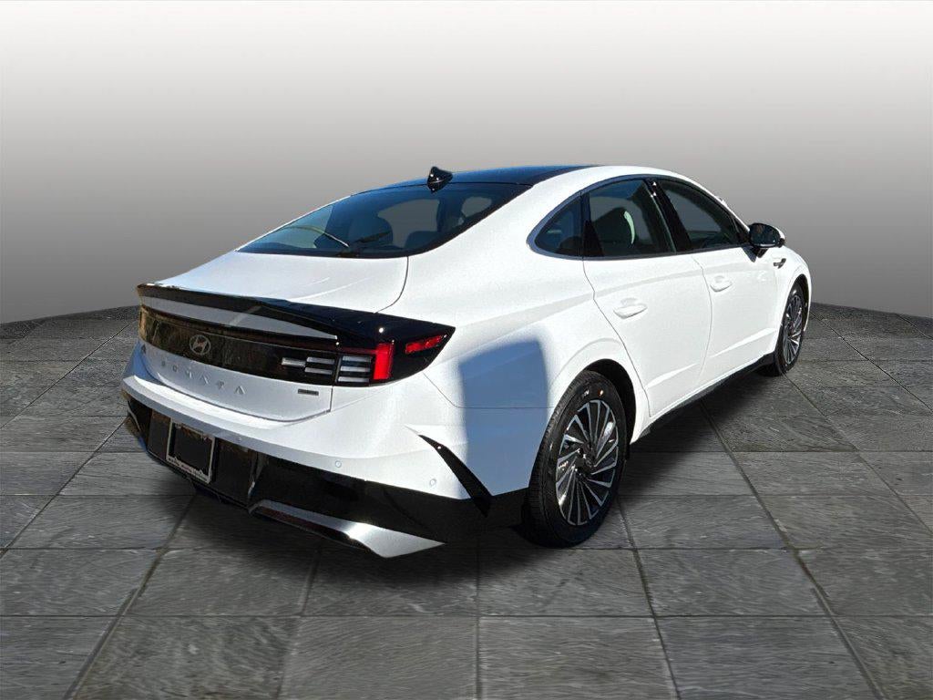 2027 Hyundai SONATA HYBRID Limited