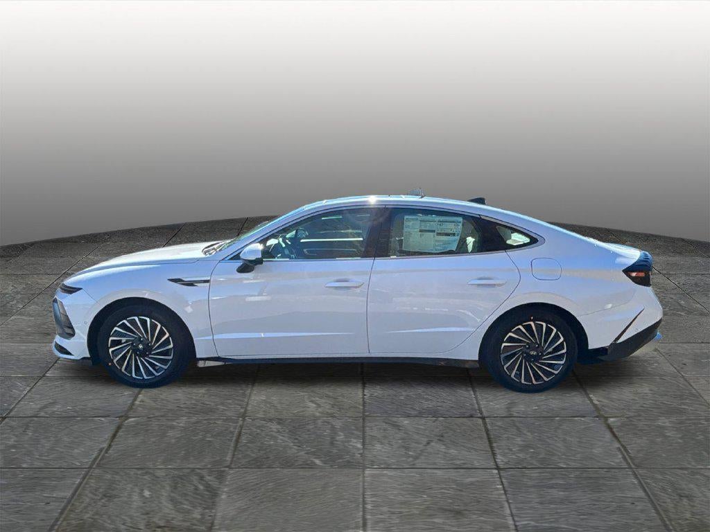 2027 Hyundai SONATA HYBRID Limited