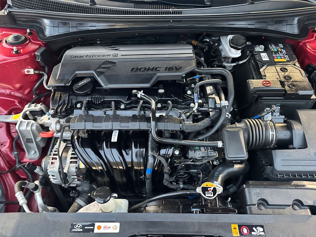 2024 Hyundai ELANTRA SE