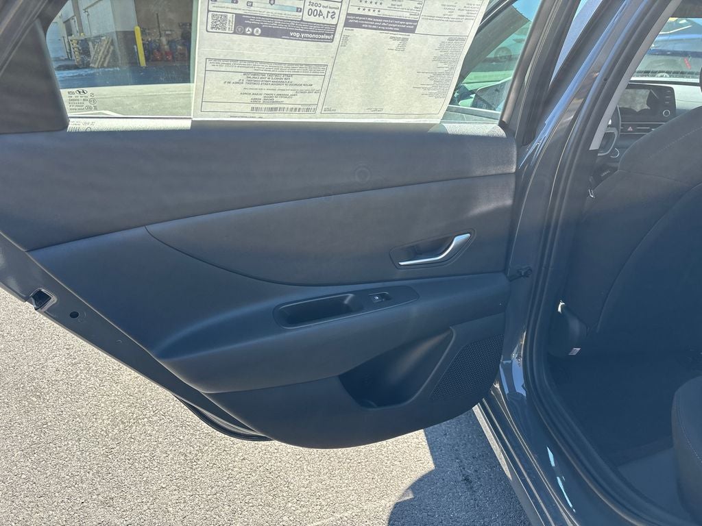 2026 Hyundai ELANTRA SE