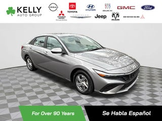 2024 Hyundai ELANTRA SE