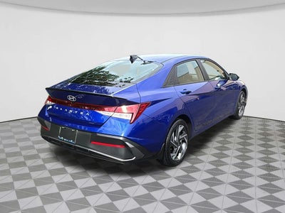 2025 Hyundai ELANTRA SEL Sport