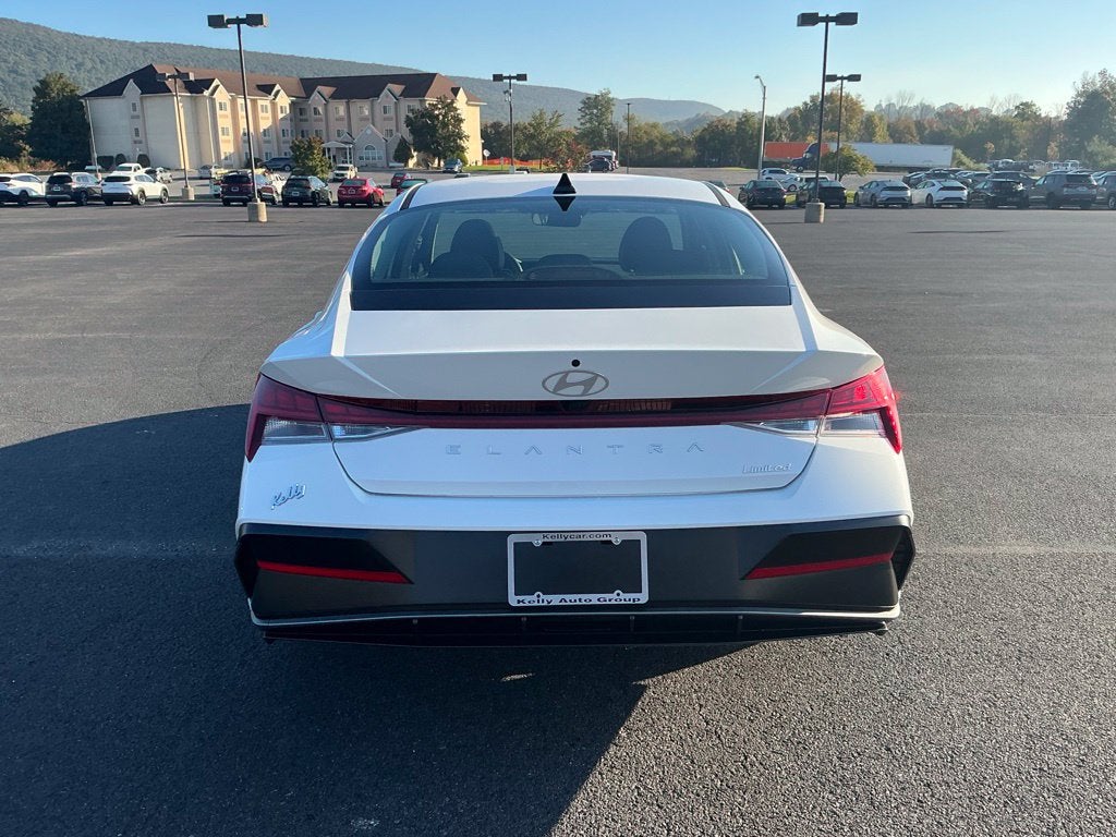2026 Hyundai ELANTRA Limited
