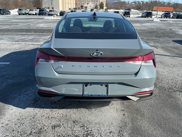 2021 Hyundai ELANTRA SEL
