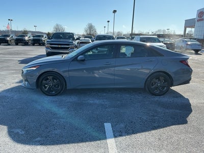 2021 Hyundai ELANTRA SEL