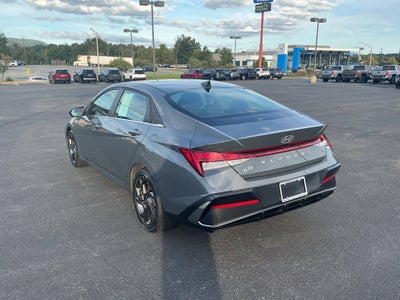 2025 Hyundai ELANTRA SEL Convenience