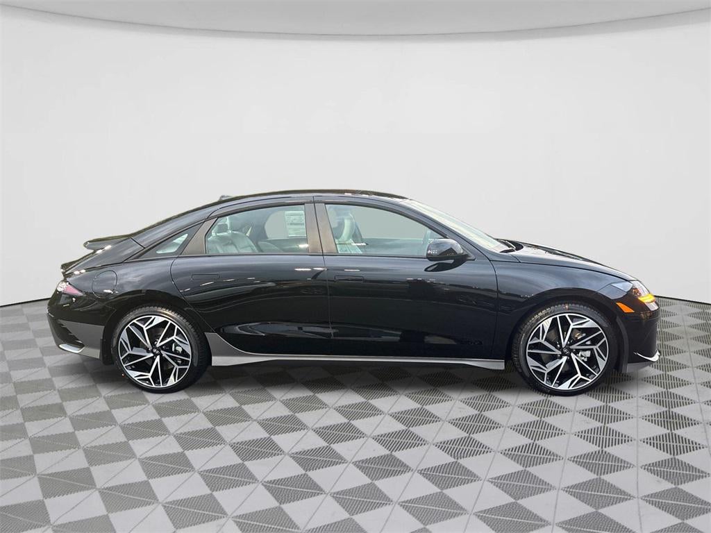 2025 Hyundai IONIQ 6 SEL