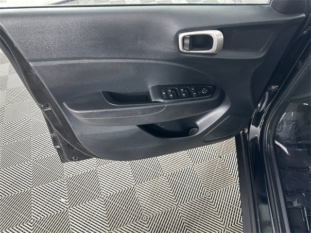 2021 Hyundai VENUE SE