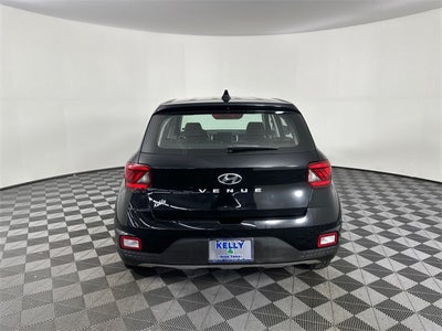 2021 Hyundai VENUE SE