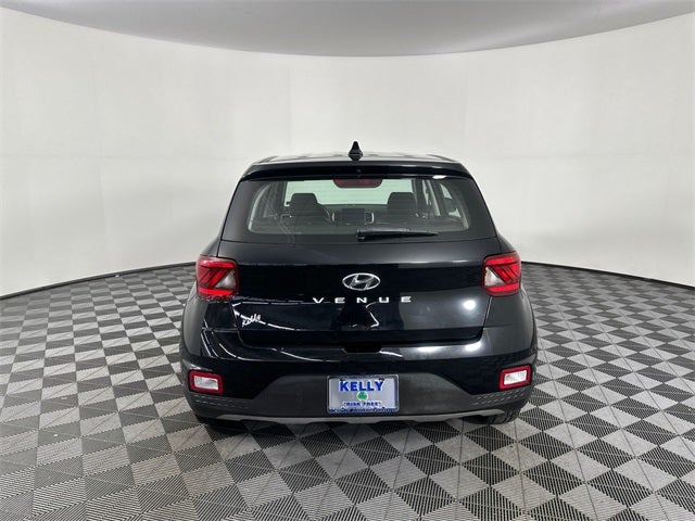 2021 Hyundai VENUE SE