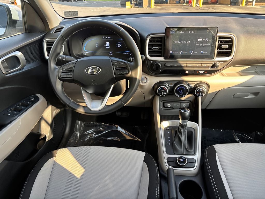 2025 Hyundai VENUE SEL