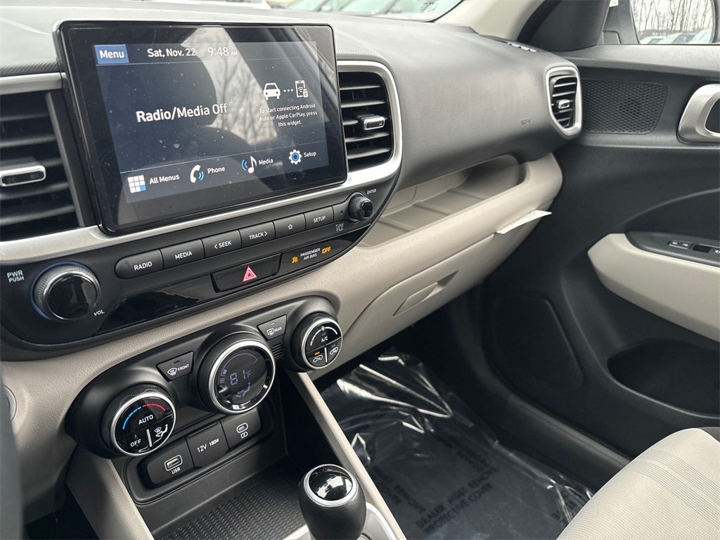 2025 Hyundai VENUE SEL