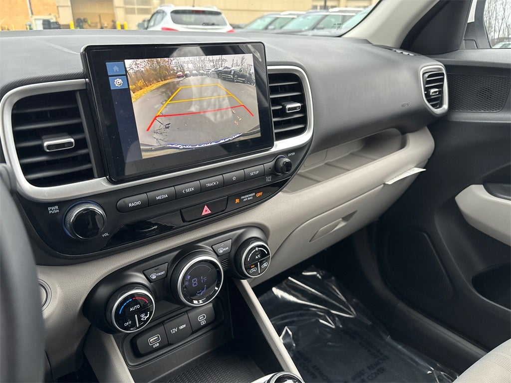 2025 Hyundai VENUE SEL