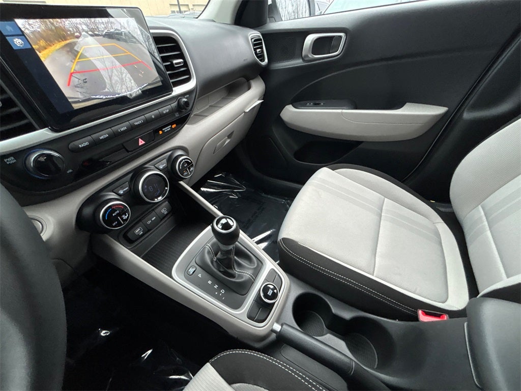 2025 Hyundai VENUE SEL