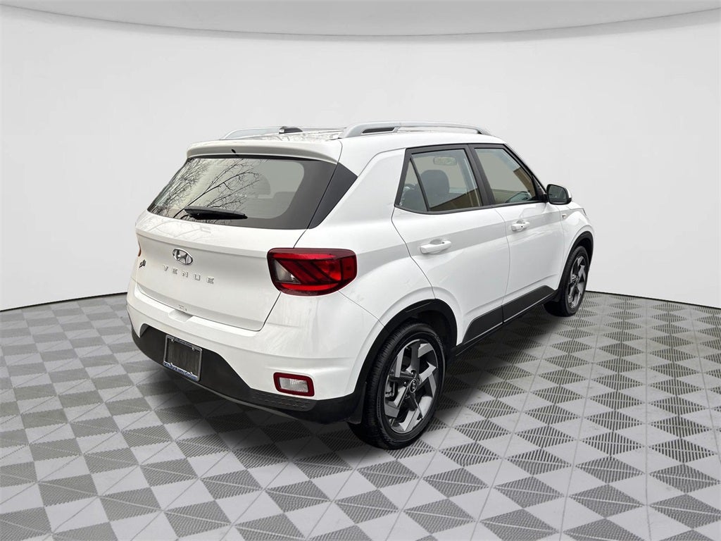 2025 Hyundai VENUE SEL