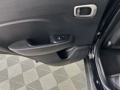 2022 Hyundai VENUE SEL