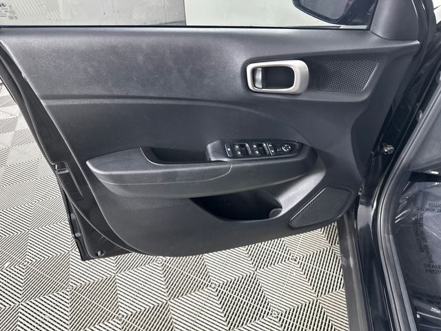 2022 Hyundai VENUE SEL